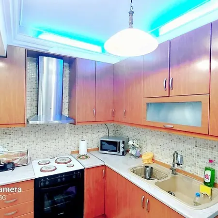 Sweet Big House 110m 3 Bedrooms Free Guarded Parking ! * Thessaloniki
