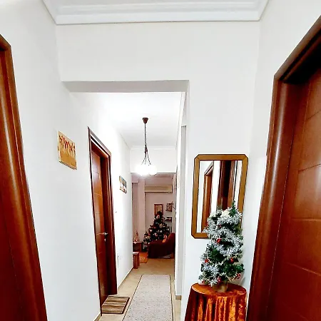 Sweet Big House 110m 3 Bedrooms Free Guarded Parking ! Thessaloniki