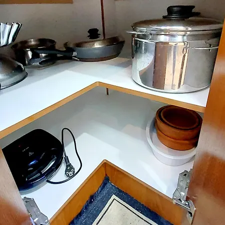 Sweet Big House 110m 3 Bedrooms Free Guarded Parking ! *