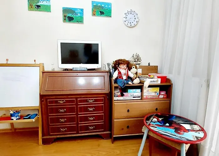 アパート Nostalgia - Big House 110M - 3 Bedrooms - Free Guarded Parking ! テッサロニキ