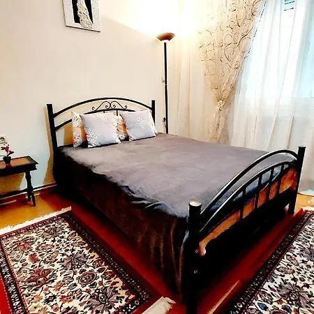 Nostalgia - Big House 110m - 3 Bedrooms - Free Guarded Parking !