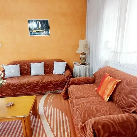 Lejlighed Nostalgia - Big House 110m - 3 Bedrooms - Free Guarded Parking !