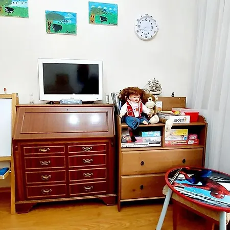 Apartment Nostalgia - Big House 110m - 3 Bedrooms - Free Guarded Parking ! Thessaloniki